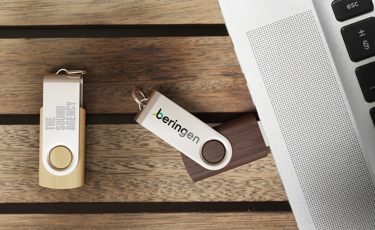 Twister Wood - Clé USB Bois Personnalisable gallery thumbnail